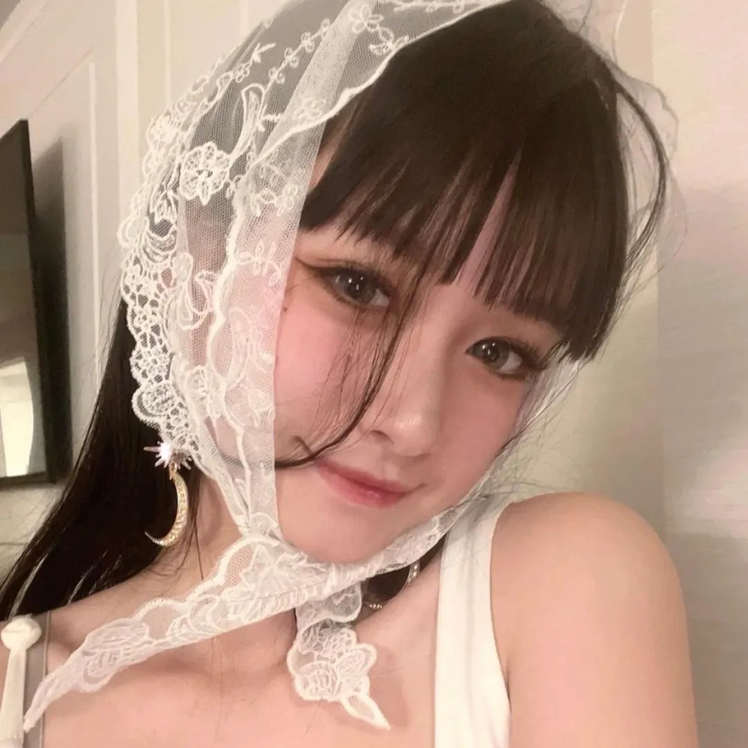 粉红火鹤的神秘凝视